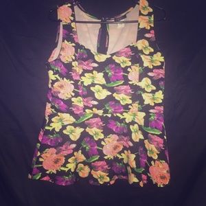 1XL/XL - DEB - Bright Multi-Color Floral Top